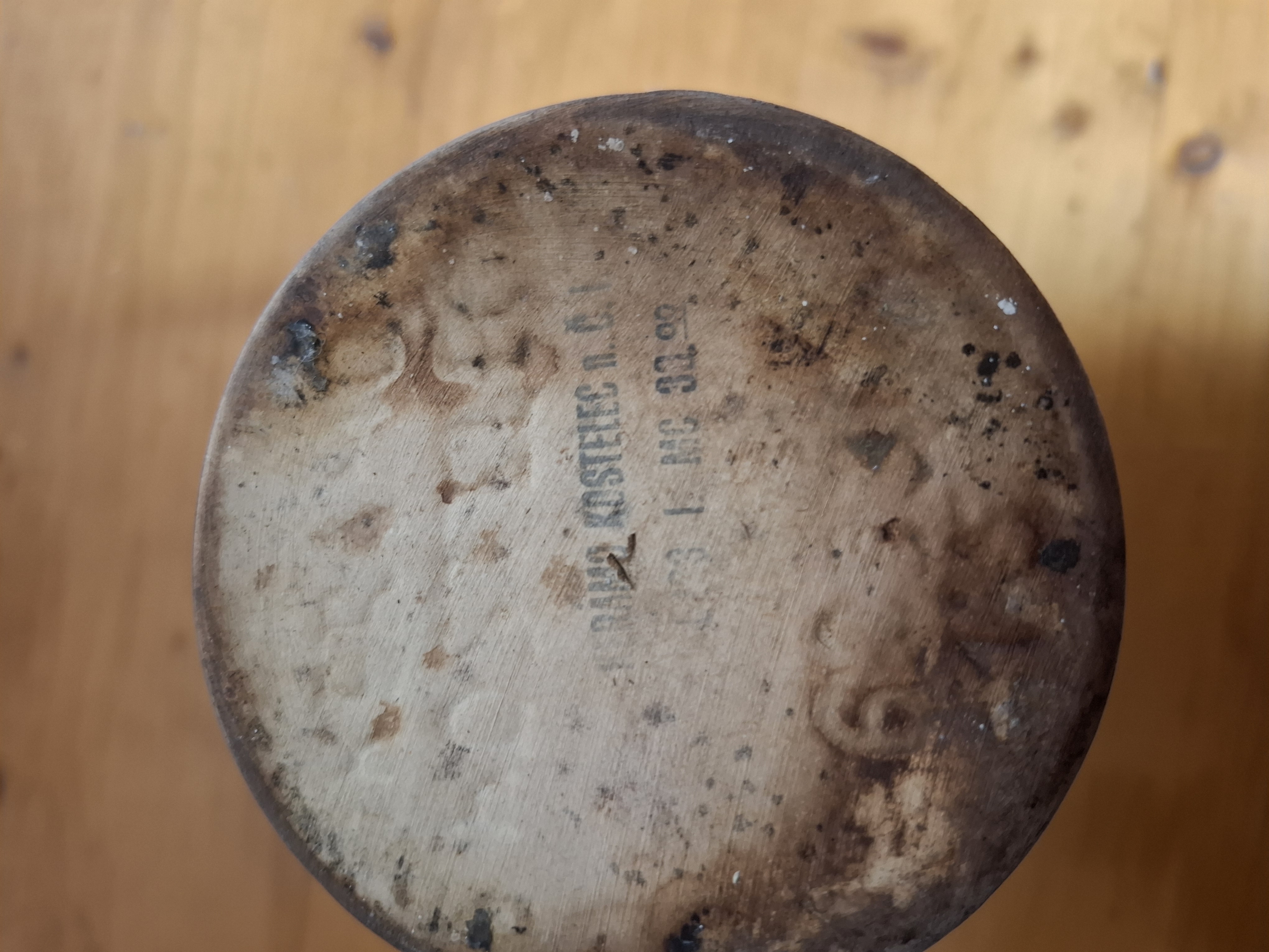 Keramický džbán, hnědý, zn. Keramo Kostelec nad Černými lesy