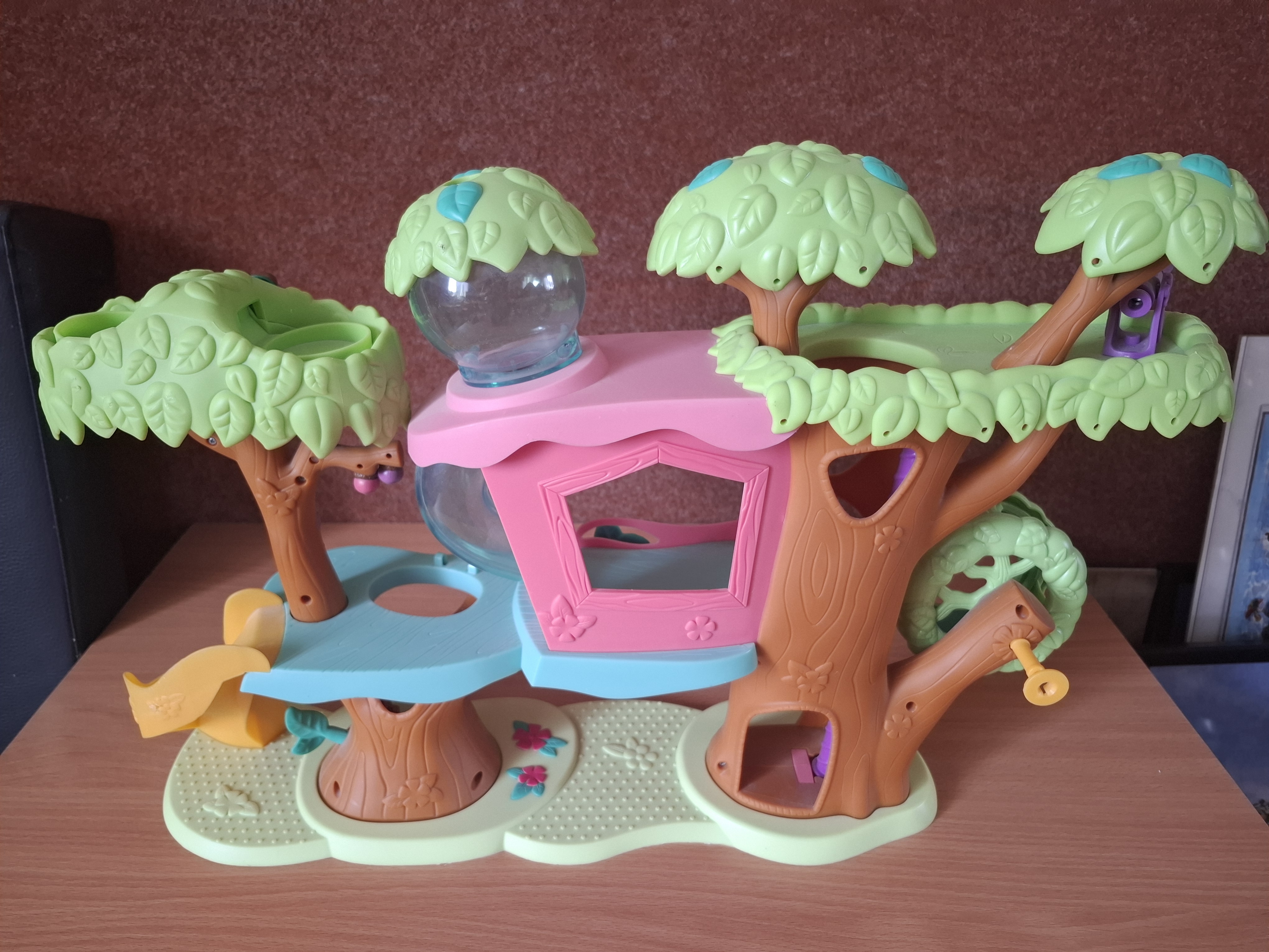 Littlest petshop, stromový domeček, stav viz foto 