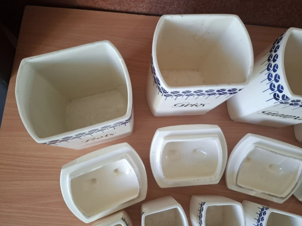 Starožitné kořenky 4+5, cena za vše, zn. Leda