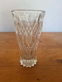 Váza, lisované sklo, výška 20cm