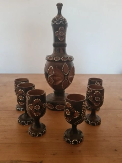 Retro vyřezávaná dřevěná sada 6+1