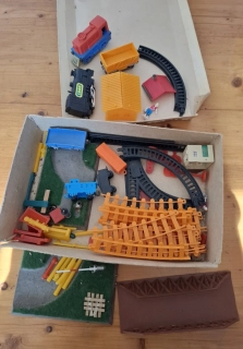 Stará plastová vláčkodráha 