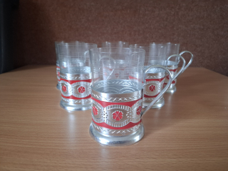 Retro sklenice v kovovém stojánku, 6ks, cena za vše 