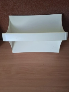 Retro plastová krémová/bílá police do koupelny, zn. LNH Czechoslovakia 