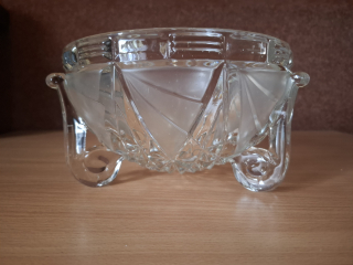 Mísa na třech nožkách, lisované sklo, bez poškození 