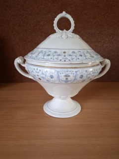 Nádherná starožitná terina, polévková mísa, značeno číslem 