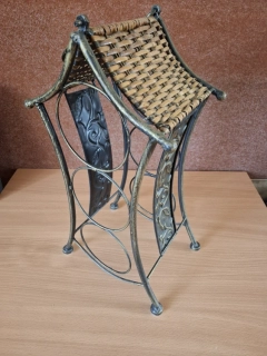 Stojan na víno, velmi dobrý stav, 46x25x19cm