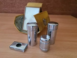 Cestovní sada na holení v kožené kapse 