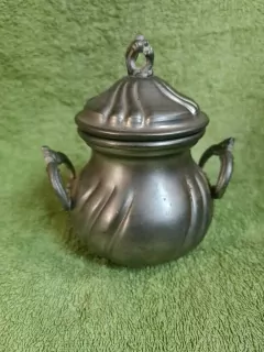 Starožitná kovová cukřenka, dóza, značeno LAVORAZIONE A MANO RAMA PELTRO 95%